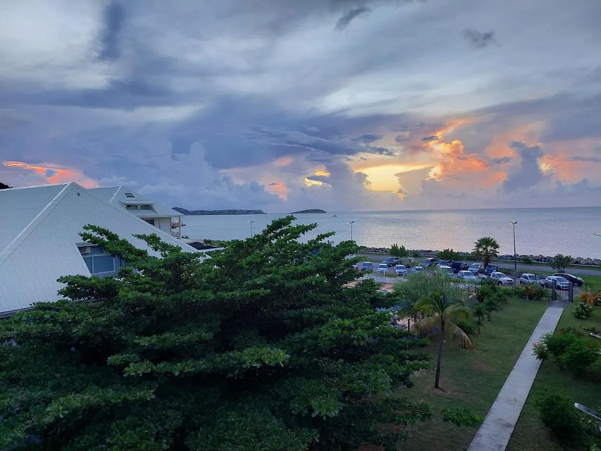 Fresh Cool Love Marigot 0*,  Sint Maarten